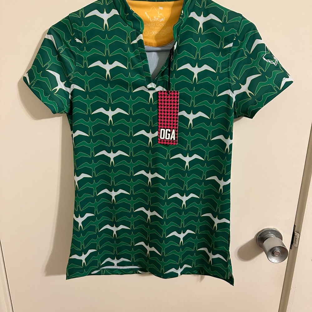 Women’s xs extra small oga Oahu golf apparel golf polo shirt. NWT